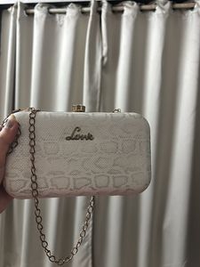 Lavie Sling Bag