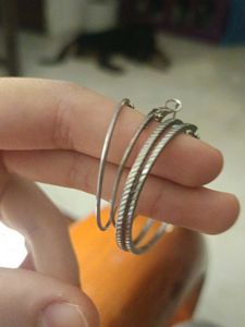 Set of 2 Silver hoop earrings