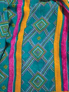 Teal Geometric Print Saree