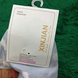Cute🎁🆕 Kawaii Socks (2 Pairs)
