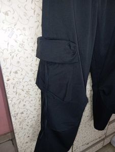 Black Cargo Pants with side pocket
