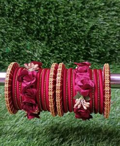 Mahroon Thread Bangles Set