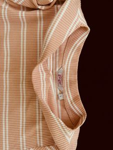 Ribbed T-shirt