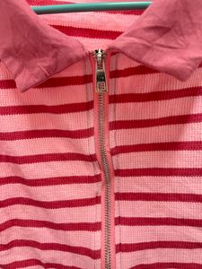 Chic Striped Zip-Up Cropped Top