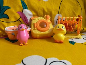 Cute Duck Family Laundry Playset Toy