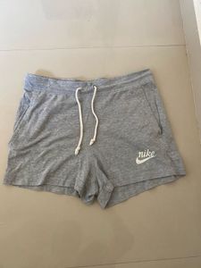 original Nike Pink T-Shirt &amp; Grey Shorts Set