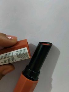 lipstick nude