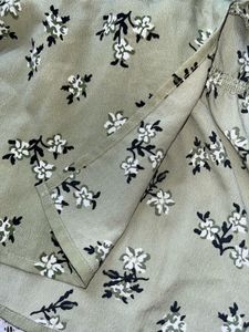 Chic Floral Print Puff Sleeve Top
