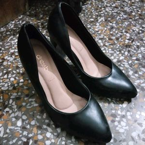 Dressberry Black Classic Heels 36 size