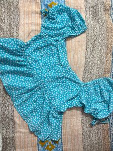 Cute Blue Floral Puff Sleeve Top