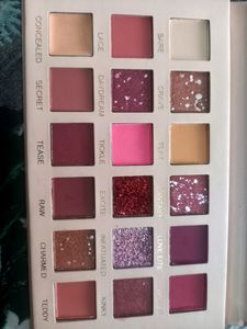 New Eyeshadow Pallet For Girls Or Women