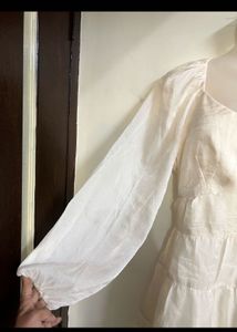 Chic White Tiered Puff Sleeve Dress