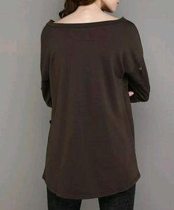 🦫Distressed Off-Shoulder Oversized Tee