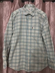 Levi’s shirt