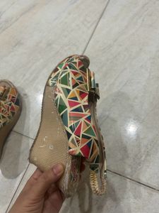 Geometric Print Peep-Toe Wedges