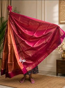 Elegant Orange &amp; Pink khaddi Silk Saree