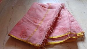 Elegant Pink Saree with Paisley Print