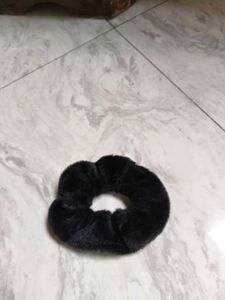 Faux Fur Pearl Scrunchie