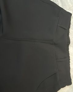 Chic Black Wide-Leg Pants