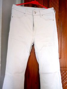 Light Wash Flared Jeans
