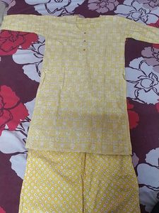 Kurta Set With 3/4th Sleeves Cotton Fabric