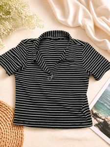 Striped Zipper Neck Crop Top🔥🖤🤍