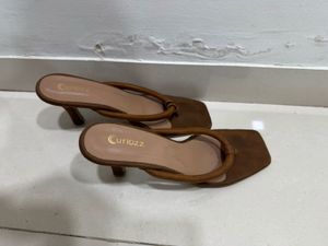 Stylish Square Toe Flip Flops