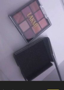 Lakme Eyeshadow shade: E2 Blush Bloom