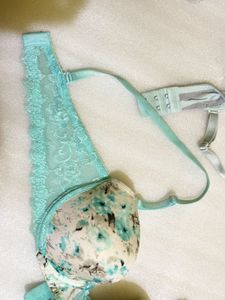 3 bras (34B/36A)