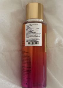 Victoria's Secret 🥭Mango Temptation Mist🧡
