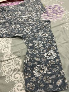 Floral Print short Kurta - with mini gift (free)