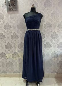 gown