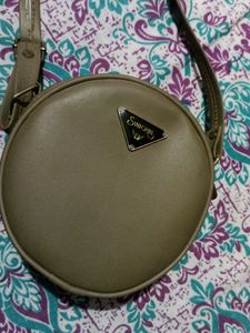 Sling Bag In Eye Catching olive colour