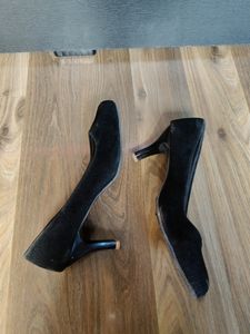 Women's Heels In Black