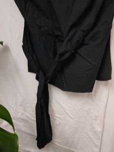 one off shoulder tops