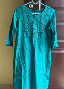 avaasa peacock green kurti