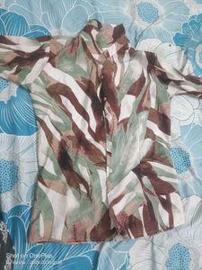 Abstract Print Button-Up Shirt