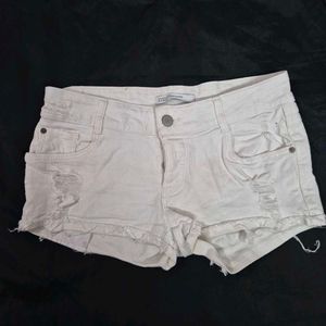 Zara mini White Distressed Denim Shorts