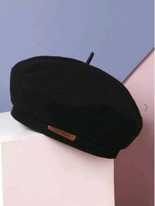 ✴️PRICE DROP ✴️ FRENCH BERET HAT