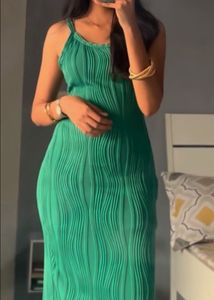 NEWME Chic Green Textured Bodycon Dress