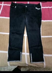 Sparkly Black Party wear Capri in 32 waist
