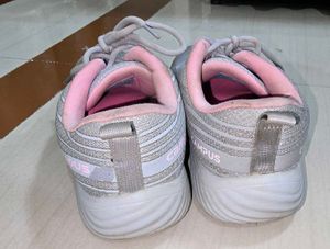 Campus Sneakers