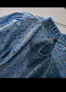 Floral Print "TOP" with Puff sleeves