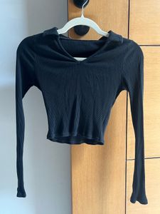 Ribbed Collared Long Sleeve Crop Top