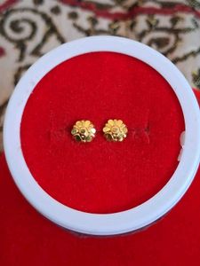 Gold Flower Stud Earrings