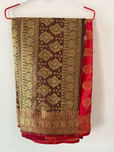 Elegant Brocade Saree with Paisley Motif