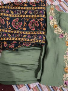 Elegant Green Embroidered Kurta Set