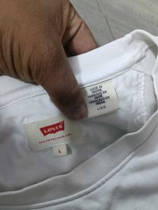 Levi's White Sweatshirt Size - L