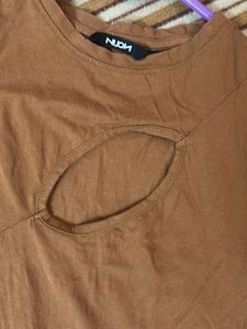 Nuon cut out crop top - S