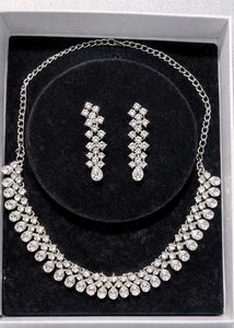 Sparkling Rhinestone Necklace &amp; Earring Set